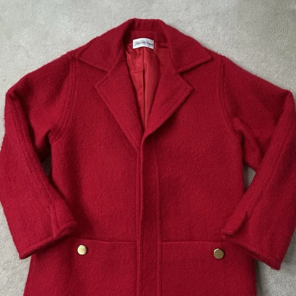 Saks Fifth Avenue Vintage Women's Small Red Boucle Coat ILGWU Mod Made In USA